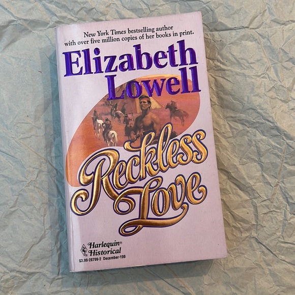 ⭐️5 for $15⭐️ Reckless Love by Elizabeth Lowell | Book - Picture 1 of 2
